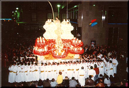 Trono de San Juan un Martes Santo